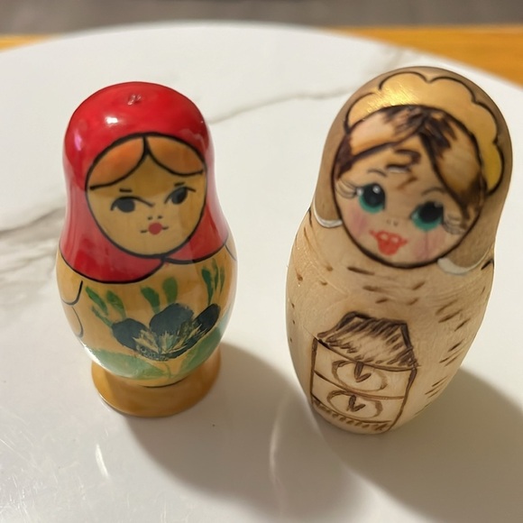Vintage Handpainted Russian Miniature Wood Dolls - Picture 6 of 7